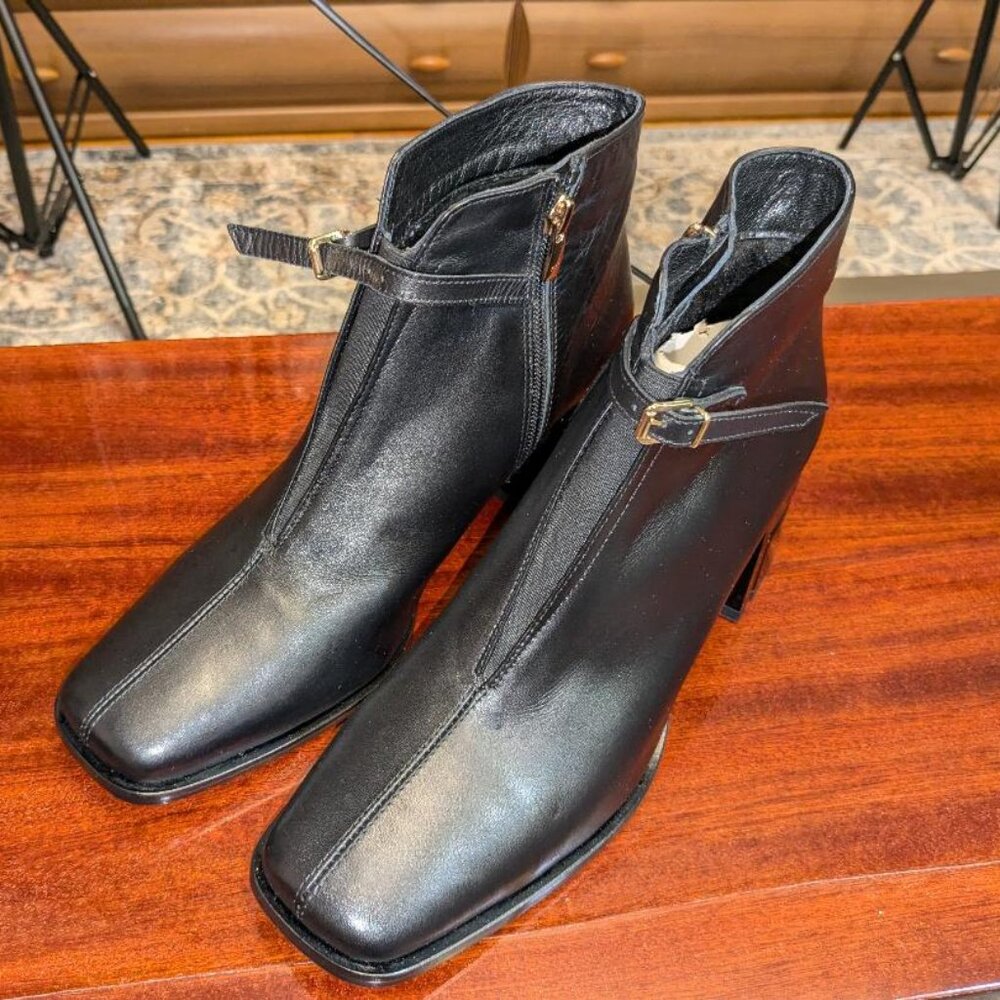 New in Box FILIBERTO woman's Boot Botties Leather Black Us10 / EU 41 Italian Fur